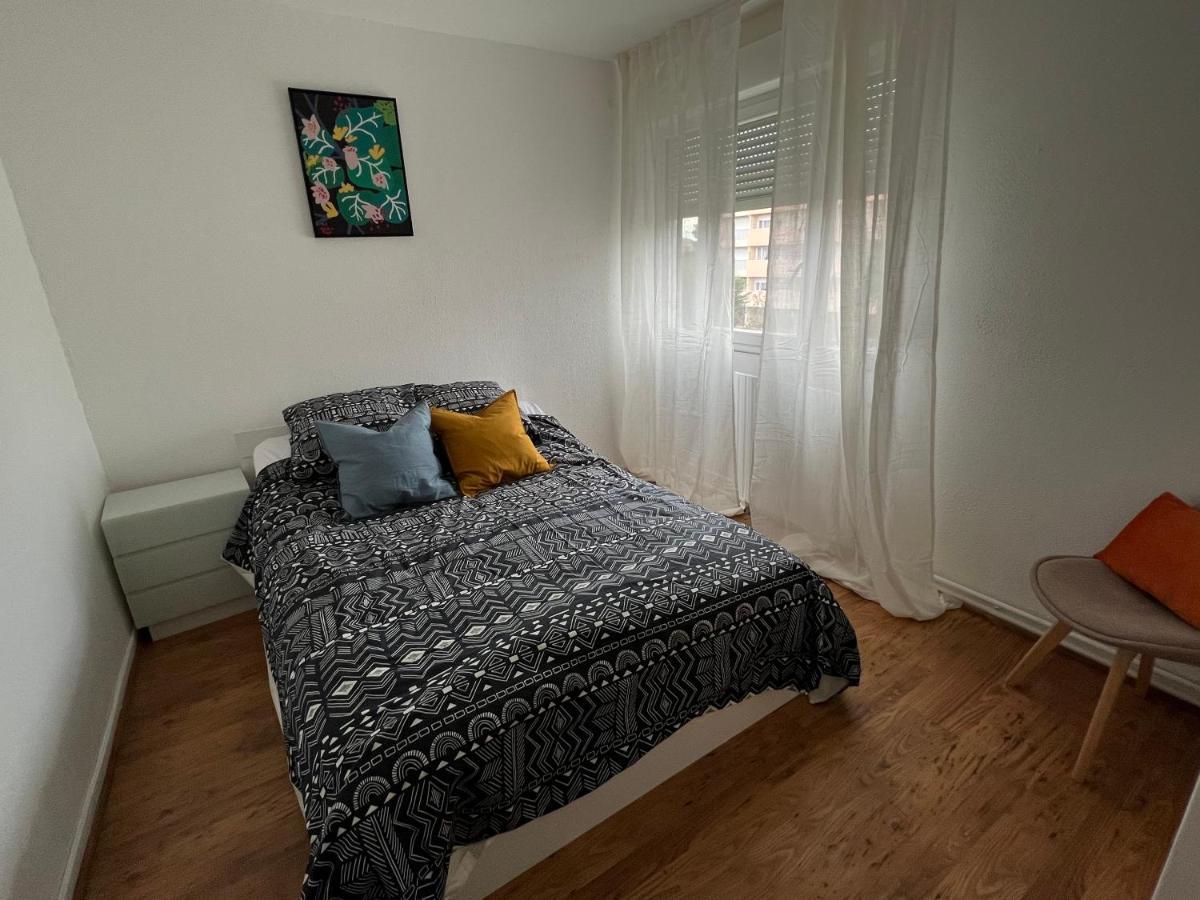 Mon Palmier Grand Appartement Parking Un-Sejour-A-Part Metz Bagian luar foto