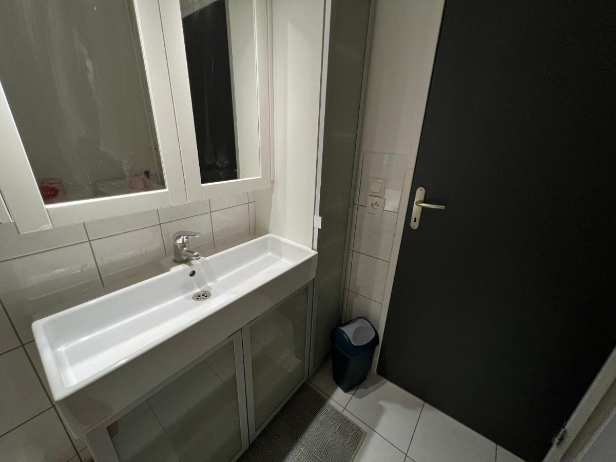 Mon Palmier Grand Appartement Parking Un-Sejour-A-Part Metz Bagian luar foto