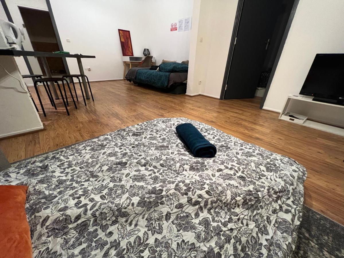 Mon Palmier Grand Appartement Parking Un-Sejour-A-Part Metz Bagian luar foto