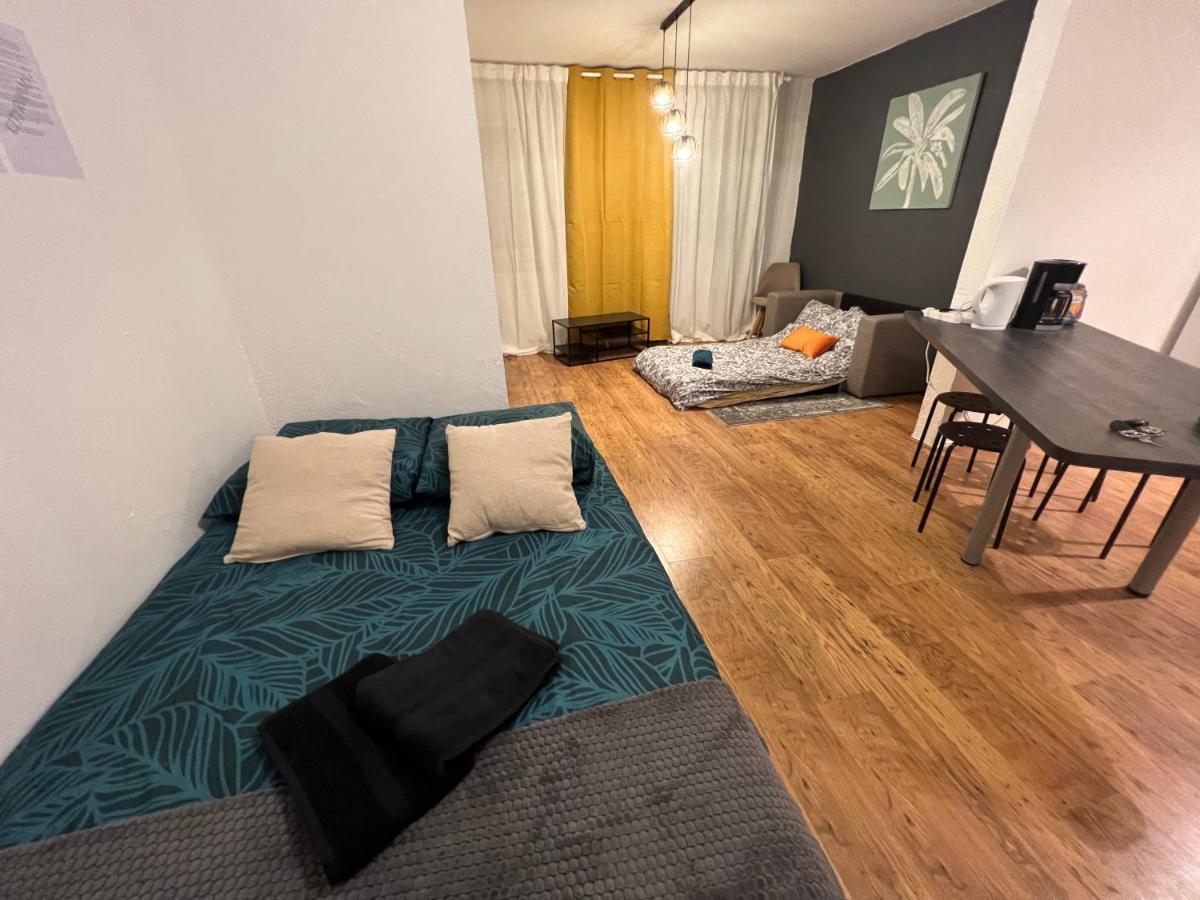 Mon Palmier Grand Appartement Parking Un-Sejour-A-Part Metz Bagian luar foto