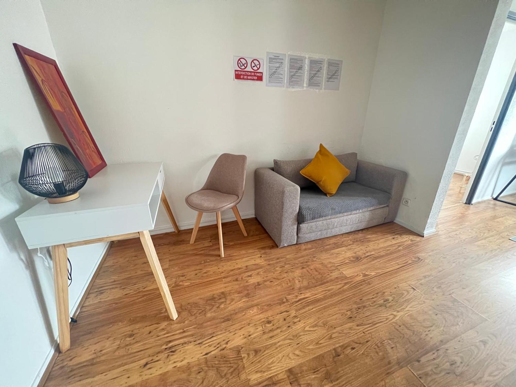 Mon Palmier Grand Appartement Parking Un-Sejour-A-Part Metz Bagian luar foto