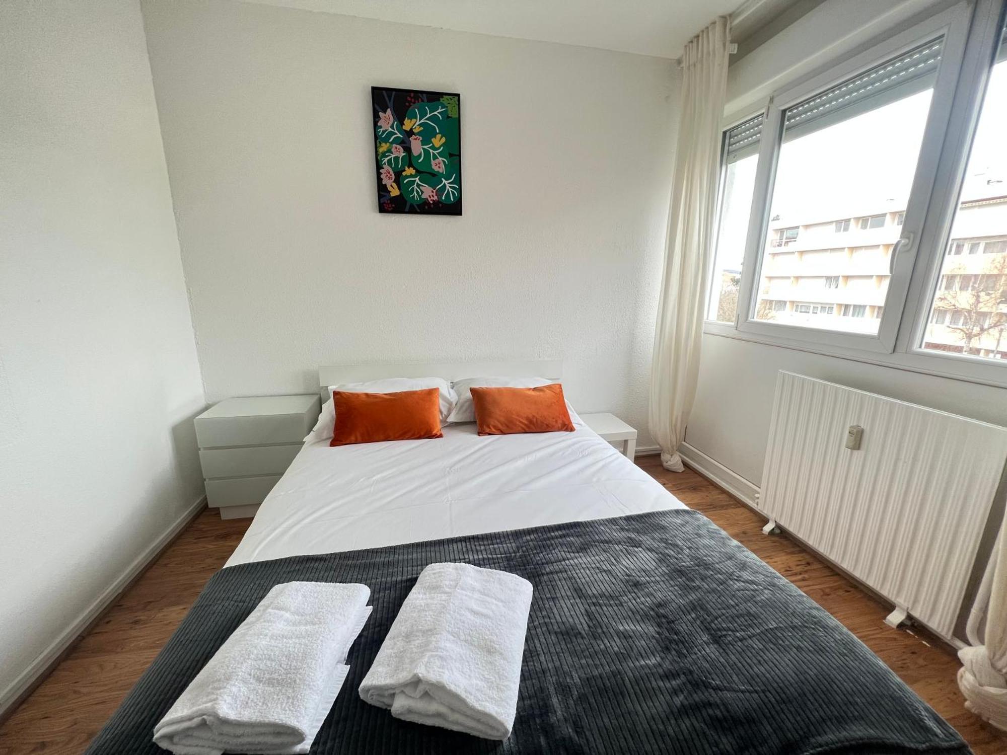 Mon Palmier Grand Appartement Parking Un-Sejour-A-Part Metz Bagian luar foto