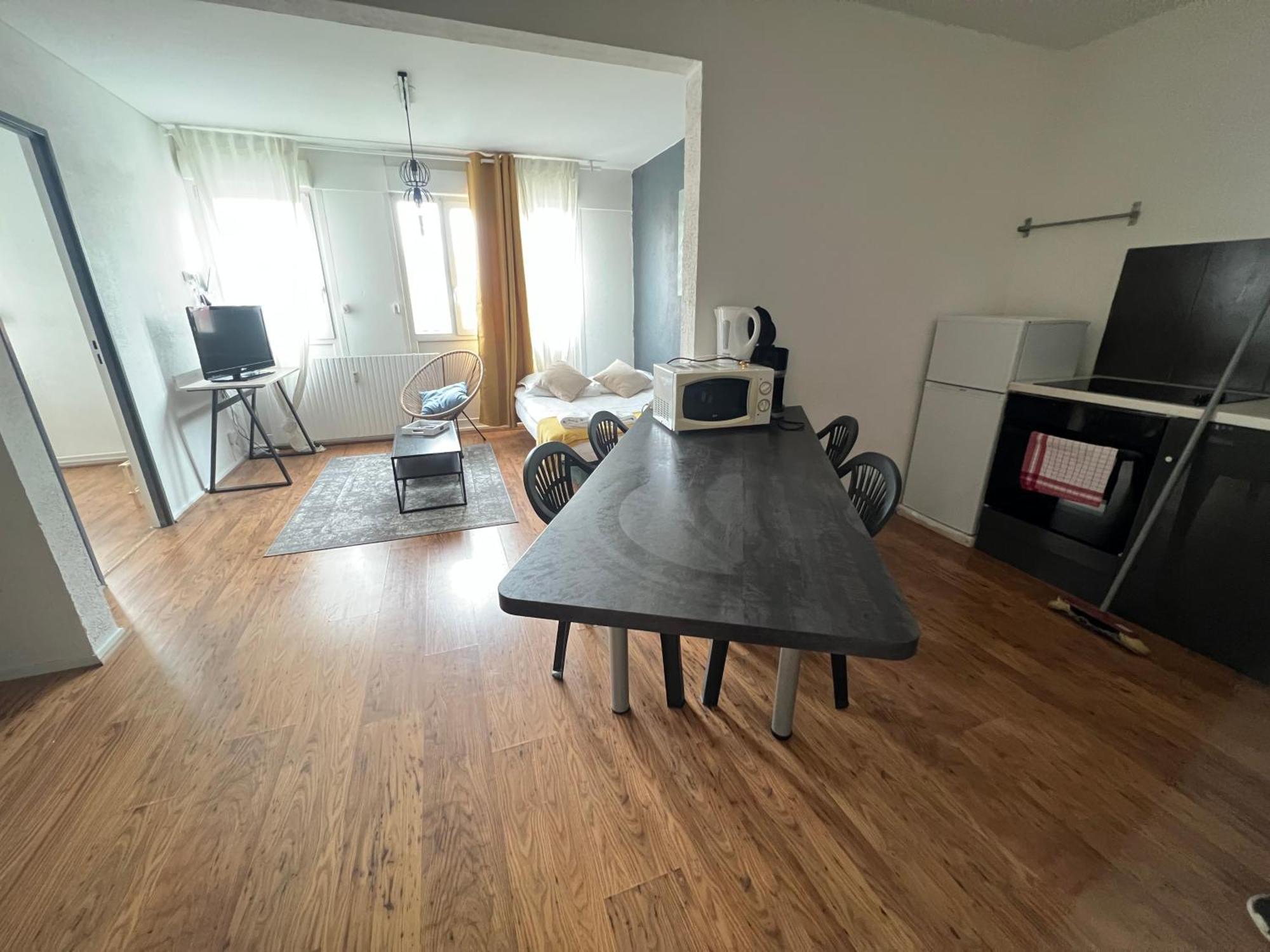 Mon Palmier Grand Appartement Parking Un-Sejour-A-Part Metz Bagian luar foto
